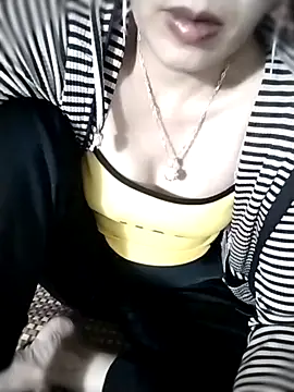 Snapshot of Minety473 chatting on 11-16-25, 07:25 Minety473 online show from 11-16-25, 07:25