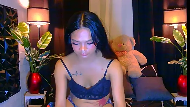 Morena cockts online show from 11-23-25, 01:22