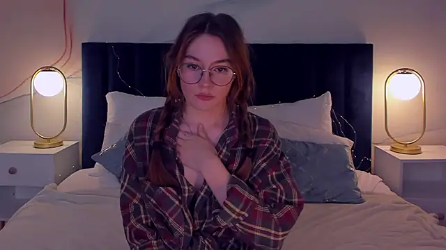 Snapshot of LanaAirlie chatting on 11-16-25, 03:01 LanaAirlie online show from 11-16-25, 03:01