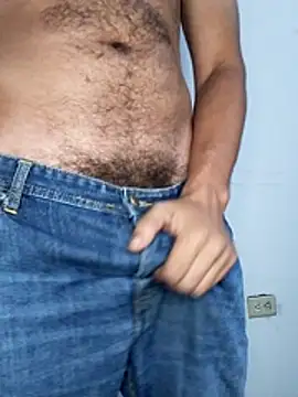 Snapshot of Bosssweet22cm chatting on 02-20-26, 04:31 Bosssweet22cm online show from 02-20-26, 04:31