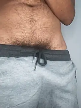 Snapshot of Bosssweet22cm chatting on 02-22-26, 08:40 Bosssweet22cm online show from 02-22-26, 08:40