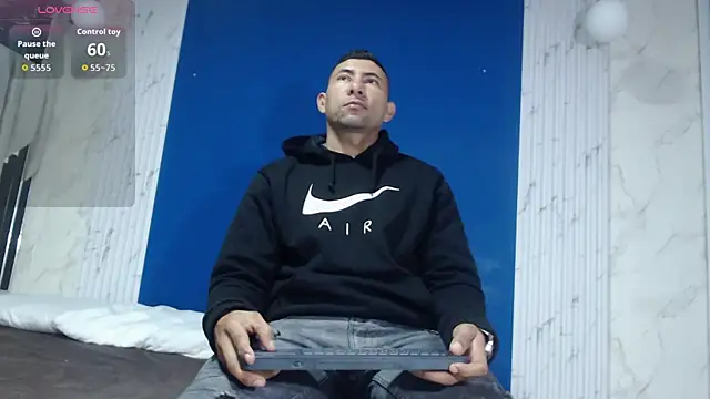 Morganandmegan online show from 01-12-26, 11:04