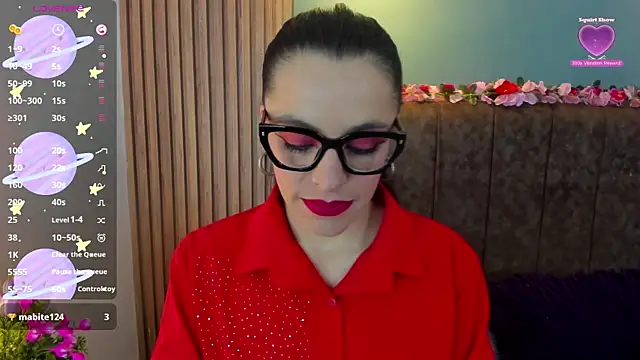 Snapshot of IsisNoir chatting on 04-28-26, 01:05 IsisNoir online show from 04-28-26, 01:05