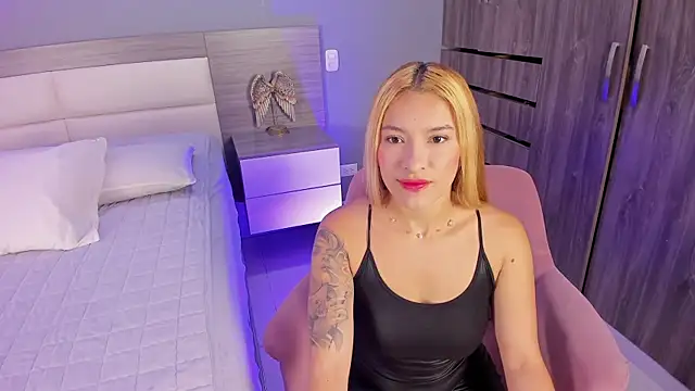 LexxyBunny  online show from 11-06-25, 11:33