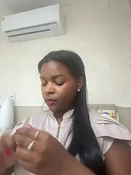 tayzinhaaa online show from 07-21-26, 04:53