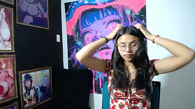 SofieLove 01 online show from 11-07-25, 06:35