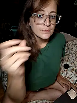 Snapshot of goddessdelphia chatting on 04-08-26, 06:19 goddessdelphia online show from 04-08-26, 06:19