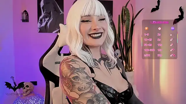 Snapshot of VelvetVampiree chatting on 12-03-25, 02:41 VelvetVampiree online show from 12-03-25, 02:41