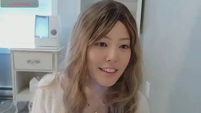 Nana with online show from 03-09-26, 09:08