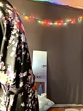 PeachyAriel online show from 03-25-26, 01:33