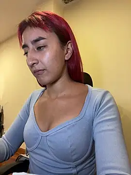 JuliethaDemon  online show from 04-15-26, 02:24