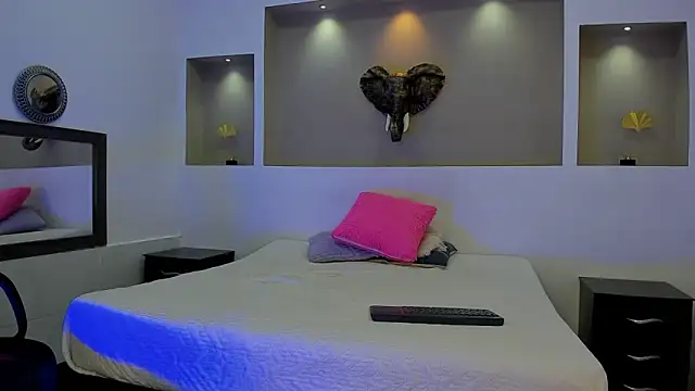 Snapshot of Tommy_kurtt chatting on 10-28-25, 12:19 Tommy kurtt online show from 10-28-25, 12:19