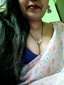 Sofia-ex online show from 12-16-25, 05:34