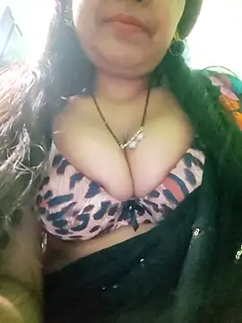 Sofia-ex online show from 01-13-26, 05:51