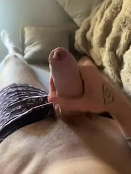 Snapshot of Zoro404040 chatting on 02-17-26, 12:45 Zoro404040 online show from 02-17-26, 12:45