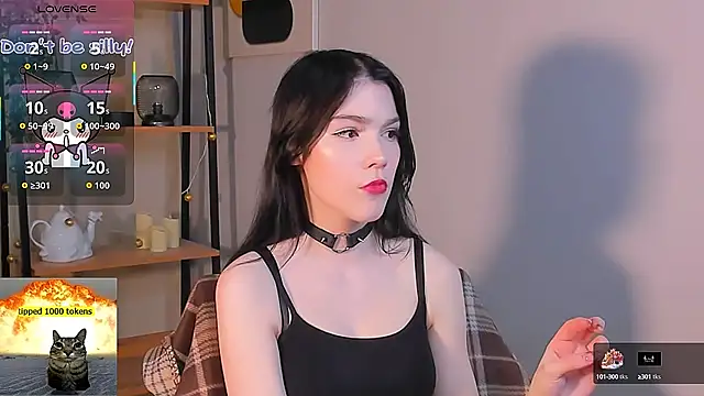 Snapshot of Sophie_SkyAngel chatting on 10-07-25, 01:41 Sophie SkyAngel online show from 10-07-25, 01:41