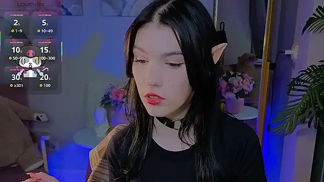 Snapshot of Sophie_SkyAngel chatting on 10-21-25, 01:23 Sophie SkyAngel online show from 10-21-25, 01:23