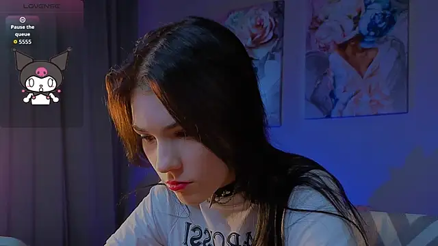 Snapshot of Sophie_SkyAngel chatting on 11-13-25, 08:52 Sophie SkyAngel online show from 11-13-25, 08:52