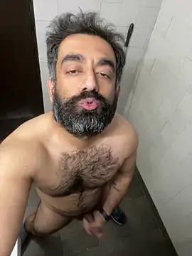 Snapshot of Jakericky5 chatting on 11-24-25, 04:18 Jakericky5 online show from 11-24-25, 04:18