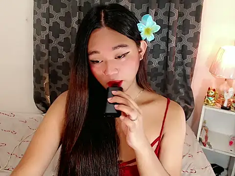 Malia cummer online show from 05-25-26, 12:33
