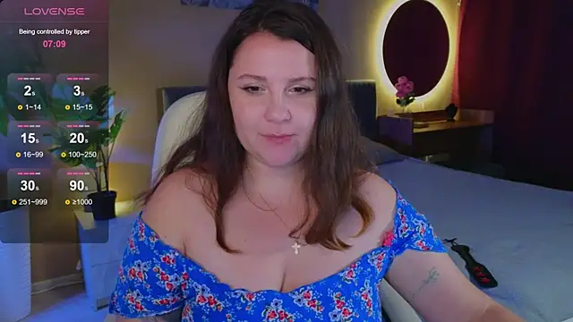 Snapshot of Edalyn_Af chatting on 09-26-25, 03:16 Edalyn Af online show from 09-26-25, 03:16