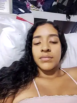 Snapshot of Amber-Sweett chatting on 11-06-25, 02:56 Amber-Sweett online show from 11-06-25, 02:56