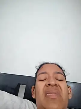 Snapshot of Amber-Sweett chatting on 11-06-25, 03:02 Amber-Sweett online show from 11-06-25, 03:02