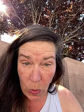 Snapshot of petalsexy chatting on 09-20-25, 06:31 petalsexy online show from 09-20-25, 06:31