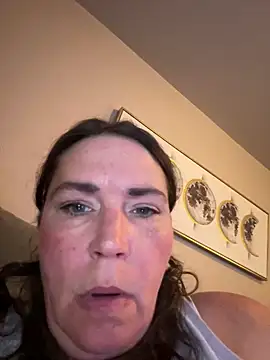 Snapshot of petalsexy chatting on 09-22-25, 08:11 petalsexy online show from 09-22-25, 08:11