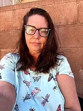 Snapshot of petalsexy chatting on 10-04-25, 07:12 petalsexy online show from 10-04-25, 07:12