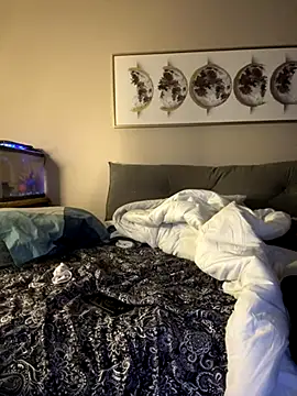 Snapshot of petalsexy chatting on 11-18-25, 05:17 petalsexy online show from 11-18-25, 05:17