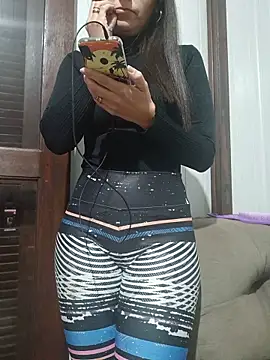 cicinha3657 online show from 06-18-26, 04:57