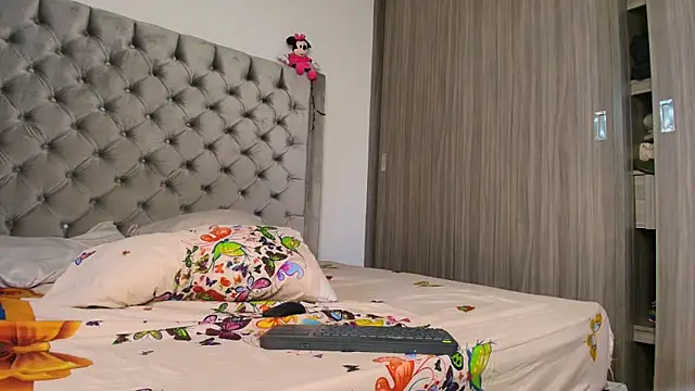 dreamsussi online show from 10-28-25, 10:23