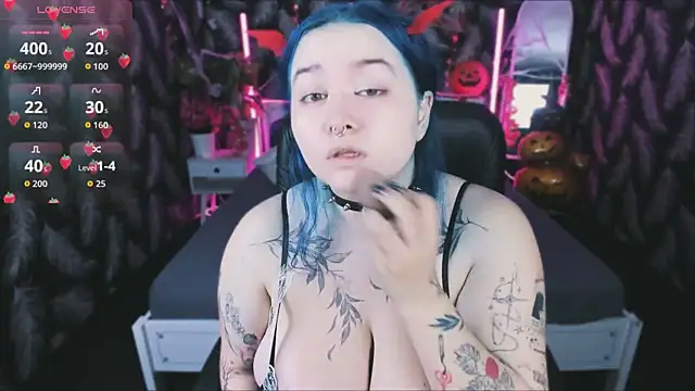 Snapshot of Mira_Fyre chatting on 10-26-25, 08:48 Mira Fyre online show from 10-26-25, 08:48