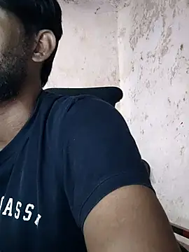 Snapshot of krishjaat43 chatting on 10-03-25, 04:31 krishjaat43 online show from 10-03-25, 04:31