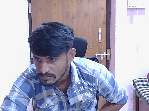 Snapshot of krishjaat43 chatting on 11-17-25, 09:15 krishjaat43 online show from 11-17-25, 09:15