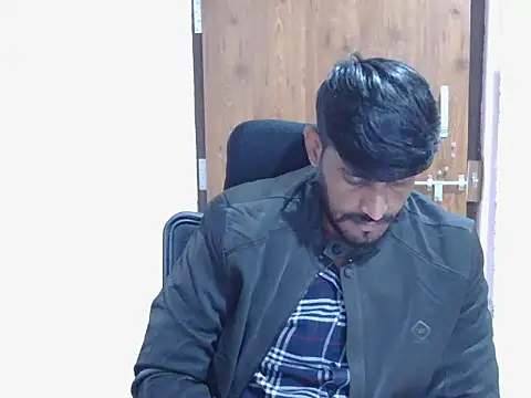 Snapshot of krishjaat43 chatting on 11-23-25, 05:40 krishjaat43 online show from 11-23-25, 05:40