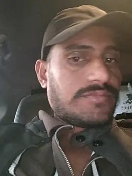 Snapshot of krishjaat43 chatting on 12-17-25, 01:11 krishjaat43 online show from 12-17-25, 01:11