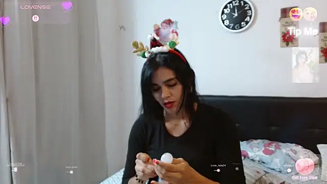 angelly  kate online show from 12-17-25, 03:01