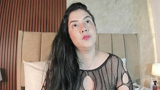  Cris Spicy  online show from 04-15-26, 08:20