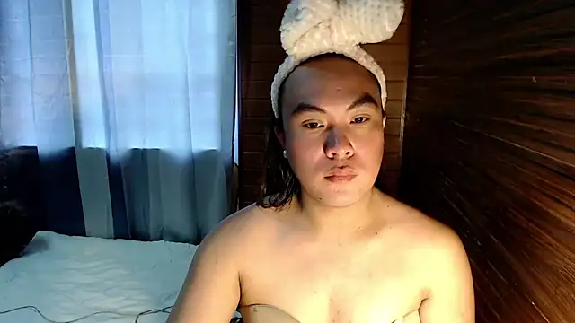 Snapshot of asianayumi chatting on 10-10-25, 01:26 asianayumi online show from 10-10-25, 01:26