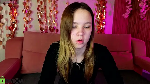 Lori Blossom online show from 02-12-26, 01:44