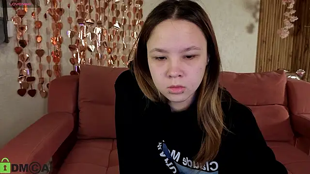 Lori Blossom online show from 02-14-26, 01:02