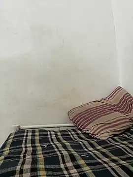 Snapshot of FitNhot_sam chatting on 11-16-25, 04:34 FitNhot sam online show from 11-16-25, 04:34