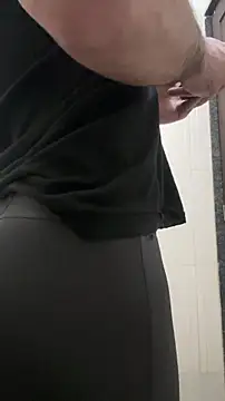 Snapshot of FitNhot_sam chatting on 11-23-25, 10:37 FitNhot sam online show from 11-23-25, 10:37