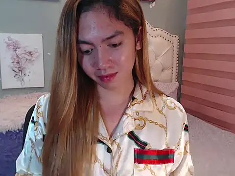 Snapshot of urGoddessChloexxx chatting on 04-08-26, 08:20 urGoddessChloexxx online show from 04-08-26, 08:20