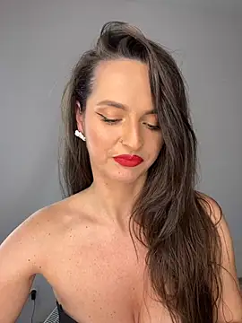 Snapshot of BarbaraXoXoX chatting on 11-08-25, 01:22 BarbaraXoXoX online show from 11-08-25, 01:22