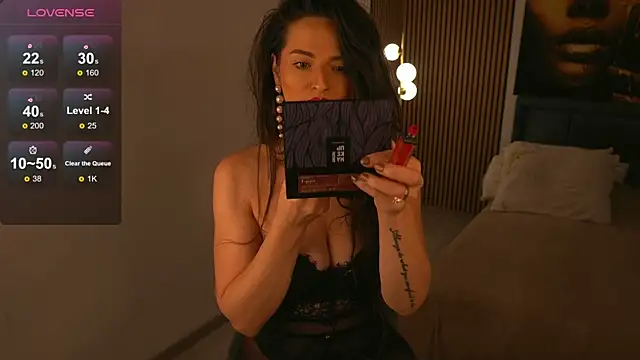 Snapshot of BarbaraXoXoX chatting on 11-18-25, 05:34 BarbaraXoXoX online show from 11-18-25, 05:34