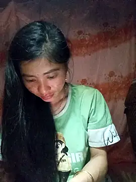 Snapshot of Phuongphuongg chatting on 09-21-25, 08:32 Phuongphuongg online show from 09-21-25, 08:32