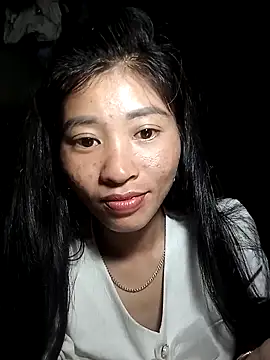 Snapshot of Phuongphuongg chatting on 10-20-25, 02:28 Phuongphuongg online show from 10-20-25, 02:28